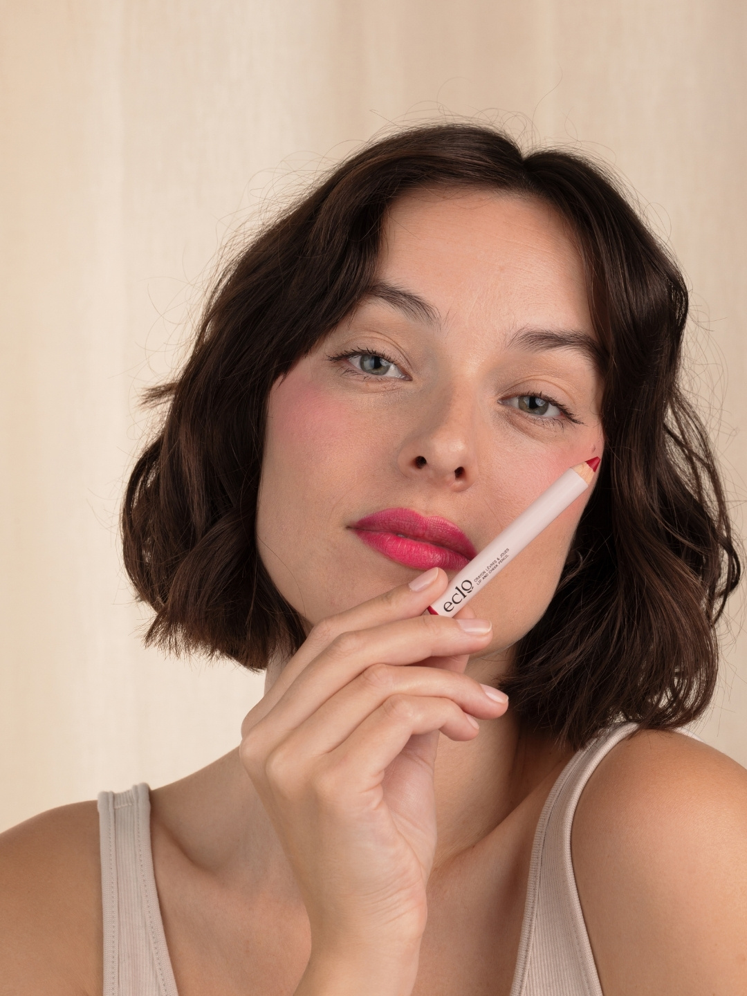 Økologisk og naturlig sminke uten skadelige og hormonforstyrrende stoffer. Norsk nettbutikk.